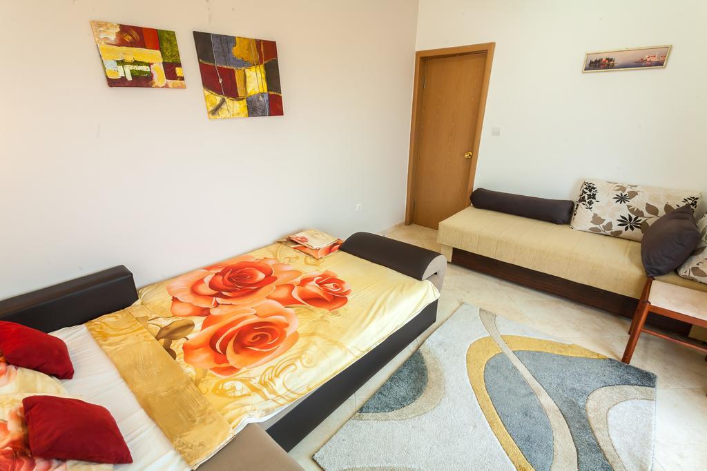 Apartments Mila Krimovica Exterior foto